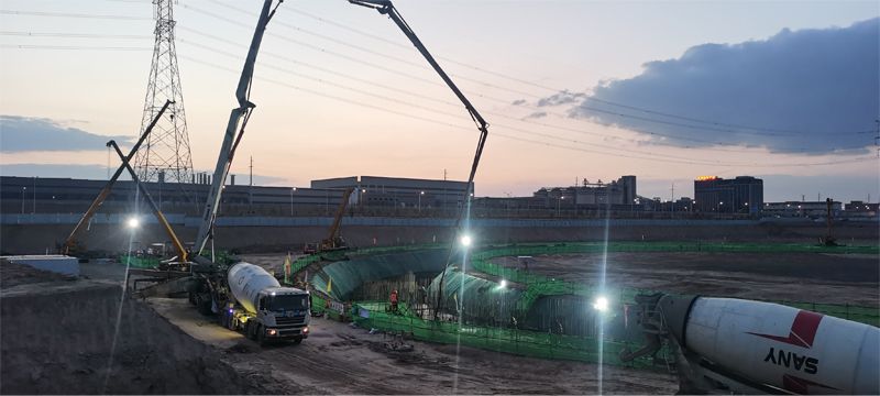 The foundation of the first section of the cooling tower construction project of the first bid section of the Gansu Nenghua Lanzhou New Area Thermal Power Project was successfully poured